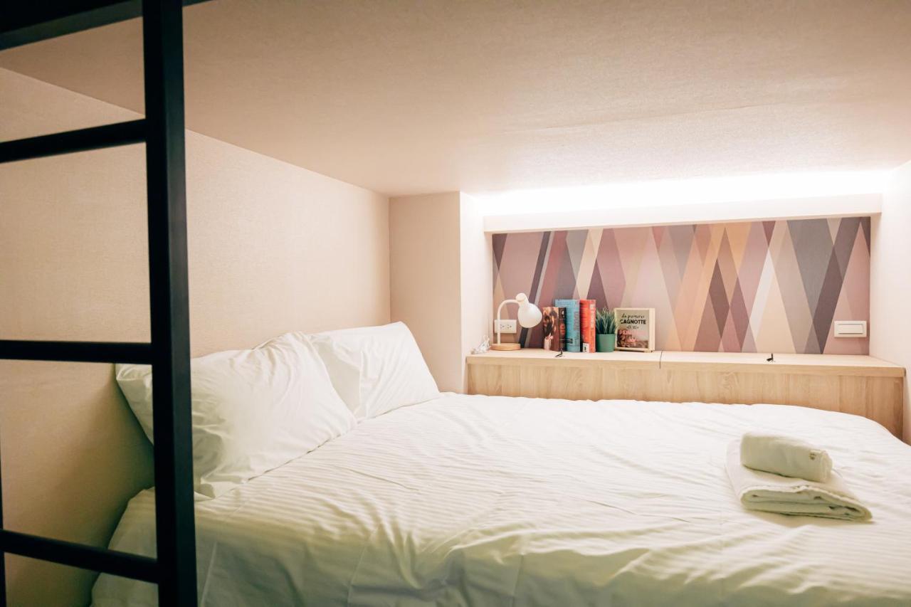 Bird Series B&B&Hostel複合式民宿#本國旅客須先匯款 Tainan Exterior foto